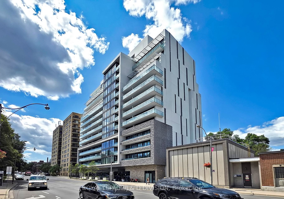 3018-yonge-street-toronto-ontario-c12321844