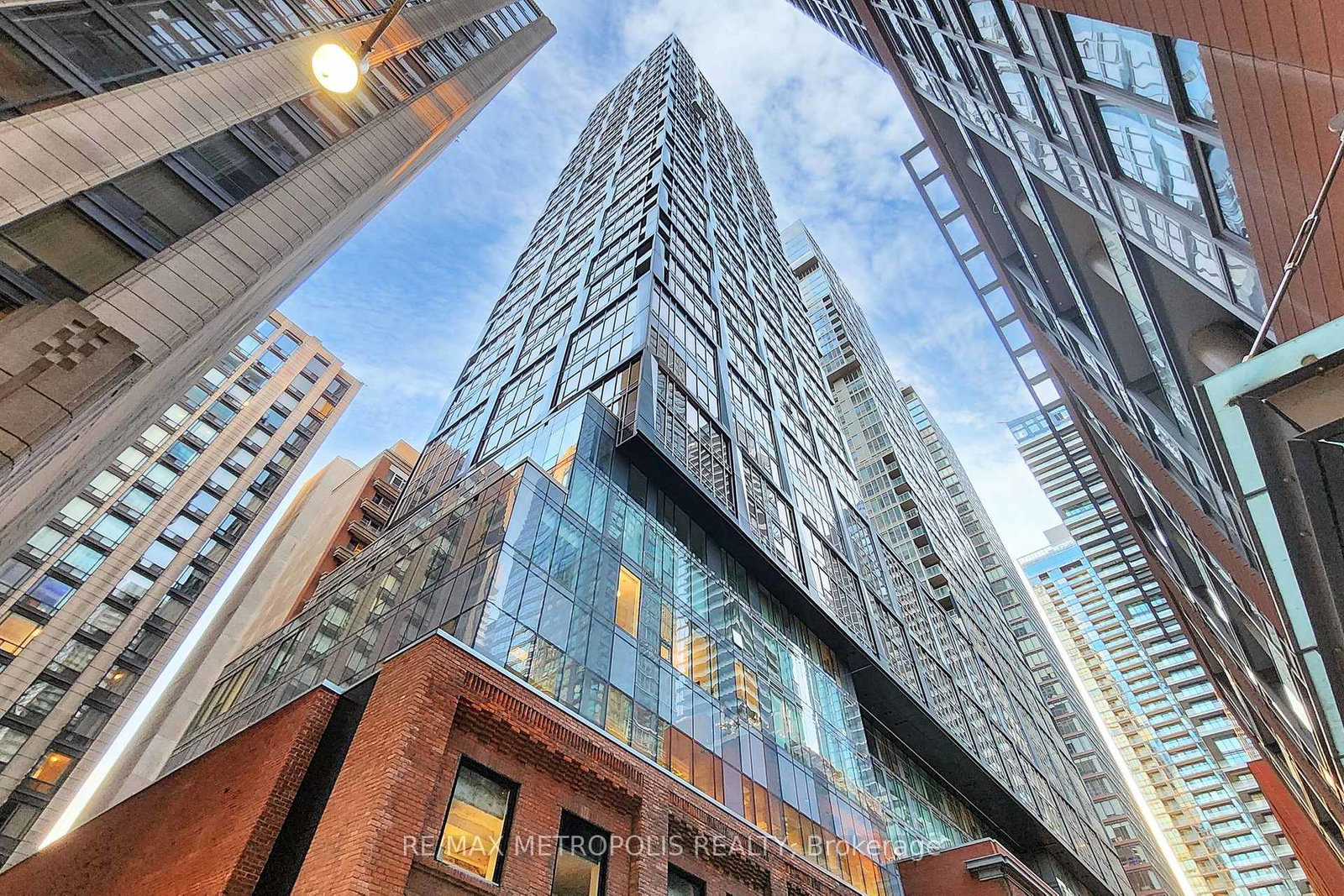 15-mercer-street-toronto-ontario-c12322091