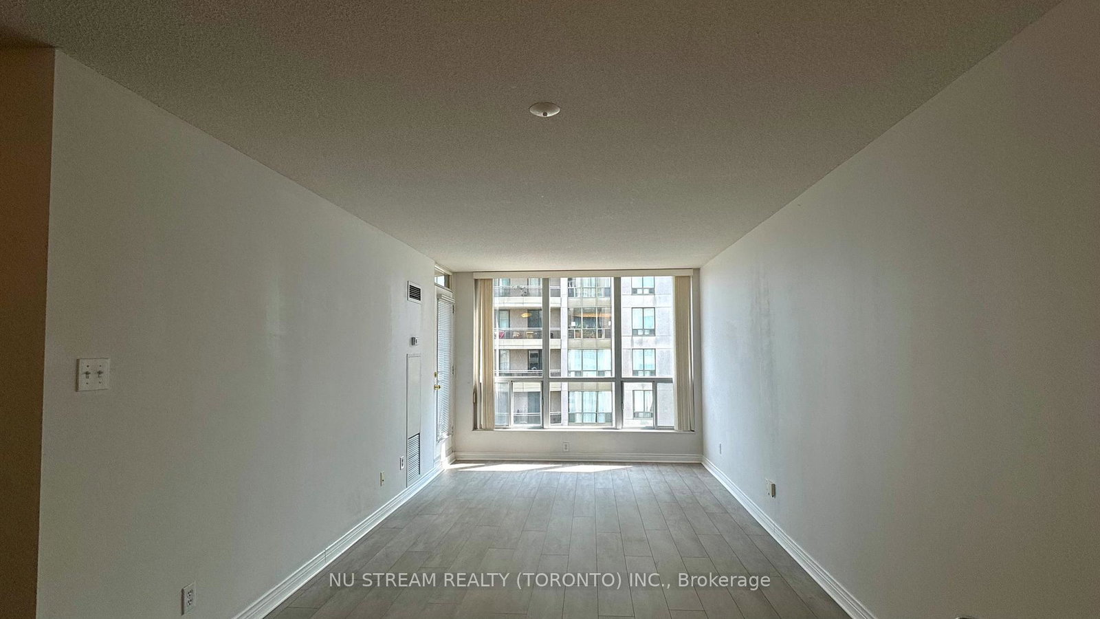 260-doris-avenue-north-york-ontario-c12322202
