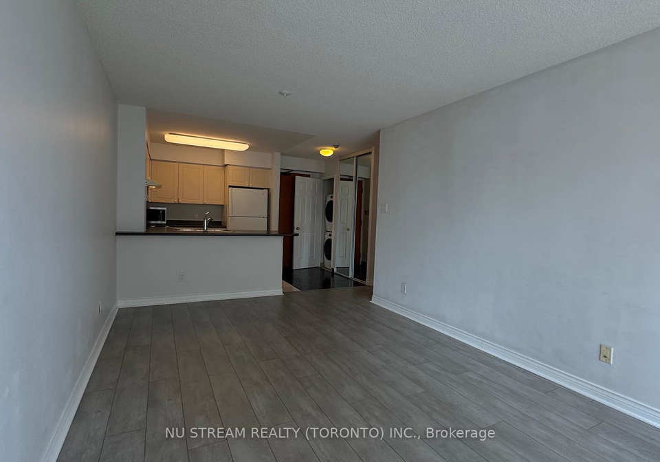 260-doris-avenue-north-york-ontario-c12322202
