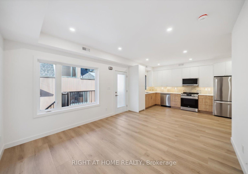 112-walmer-road-toronto-ontario-c12322205