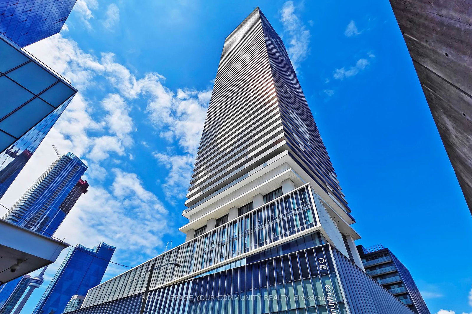 138-downes-street-toronto-ontario-c12322227