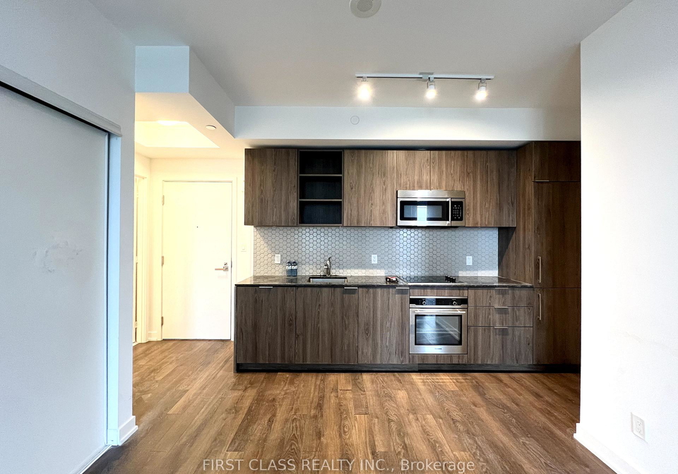 50-ordnance-street-toronto-ontario-c12322353