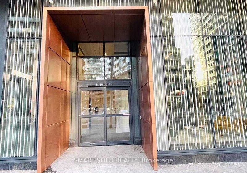 19-bathurst-street-toronto-ontario-c12322374