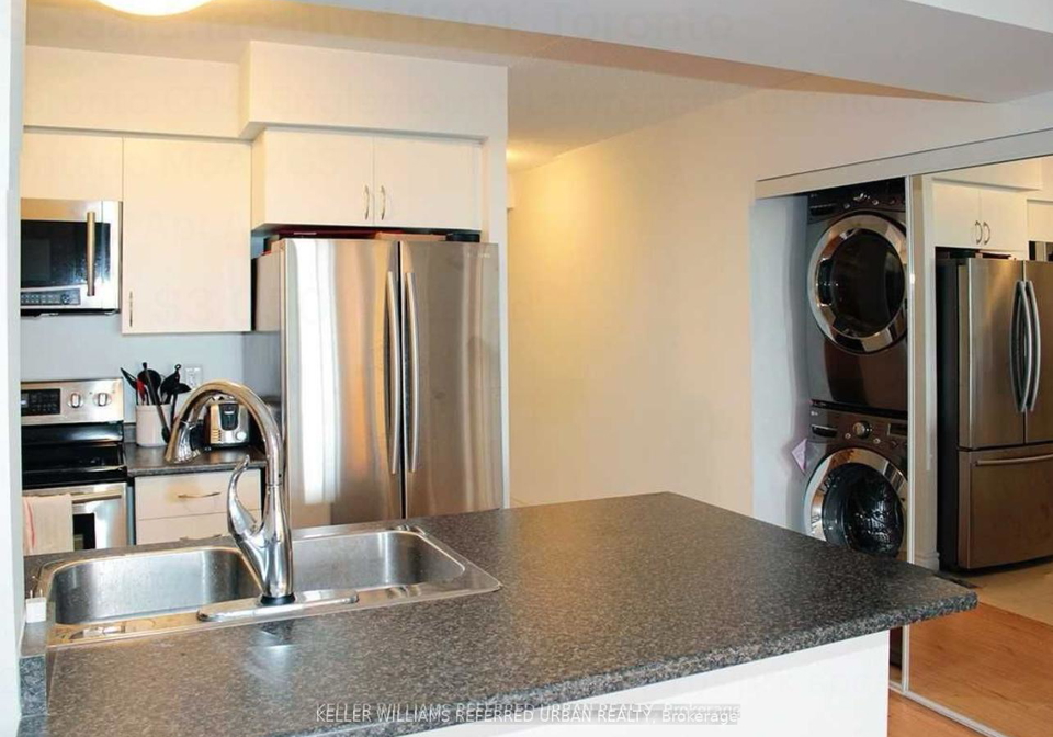 35-saranac-boulevard-toronto-ontario-c12322439