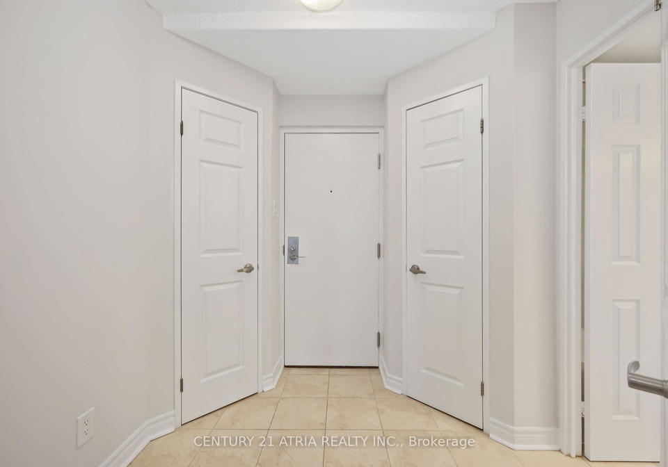 55-centre-avenue-toronto-ontario-c12322465