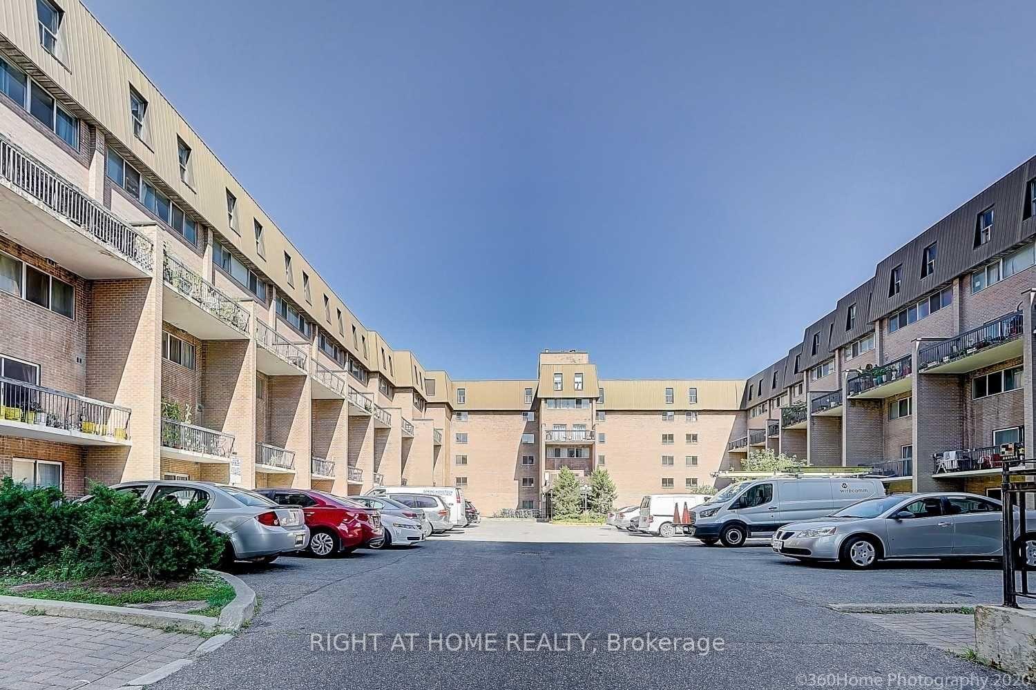 165-cherokee-boulevard-north-york-ontario-c12322777
