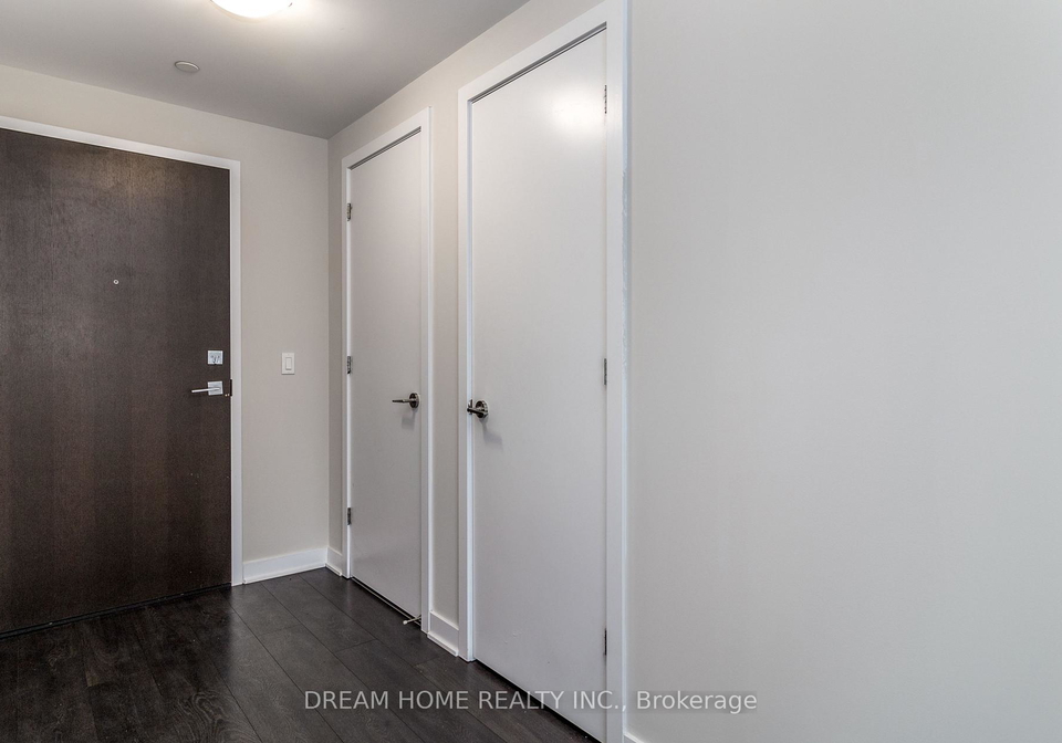 2221-yonge-street-toronto-ontario-c12322852