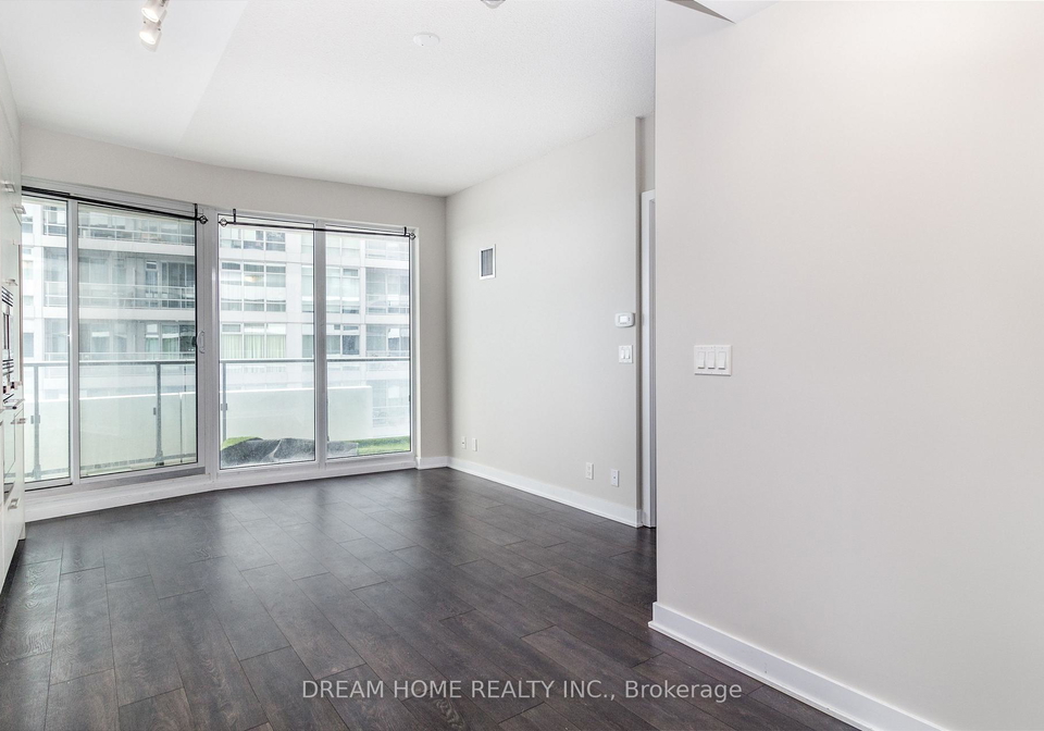 2221-yonge-street-toronto-ontario-c12322852