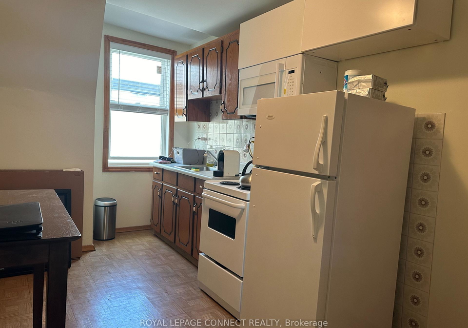 784-adelaide-street-w-w-toronto-ontario-c12322975