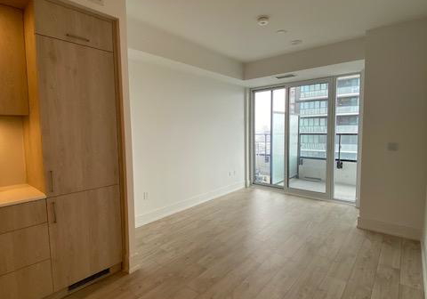 10-inn-on-the-park-drive-north-york-ontario-c12322983