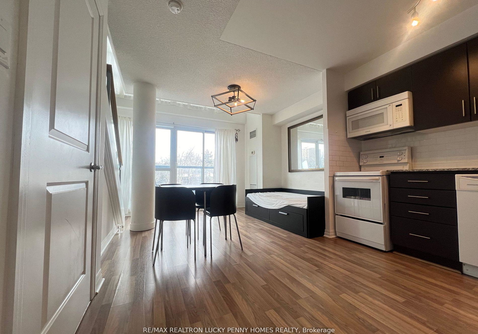 2035-sheppard-avenue-e-e-north-york-ontario-c12323032