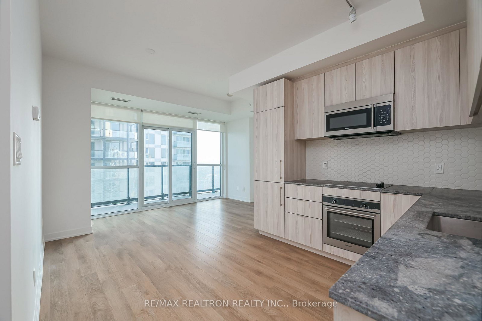 50-ordnance-street-toronto-ontario-c12323076