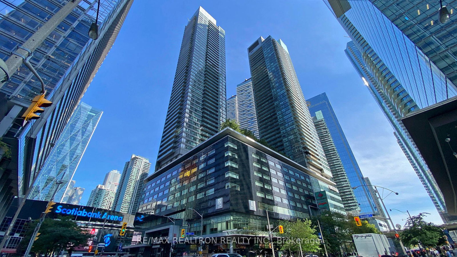55-bremner-boulevard-toronto-ontario-c12323098