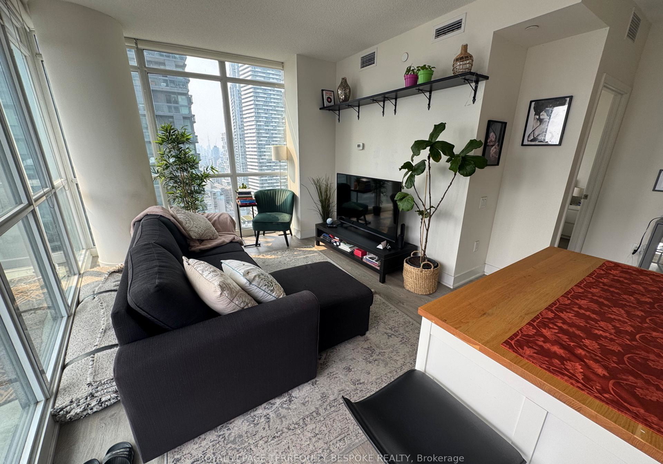 30-roehampton-avenue-toronto-ontario-c12323151