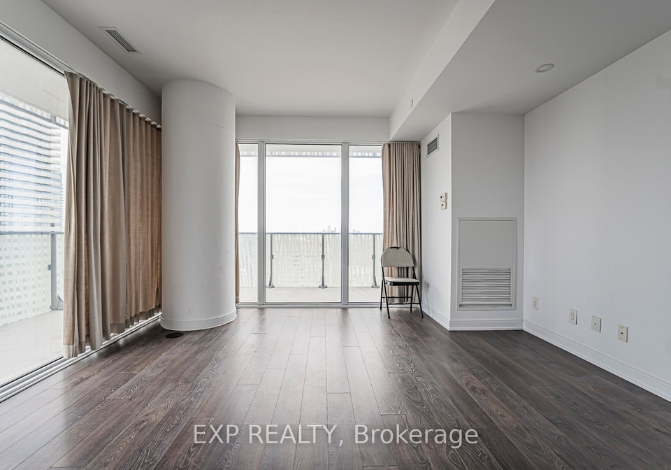 42-charles-street-e-e-toronto-ontario-c12323282