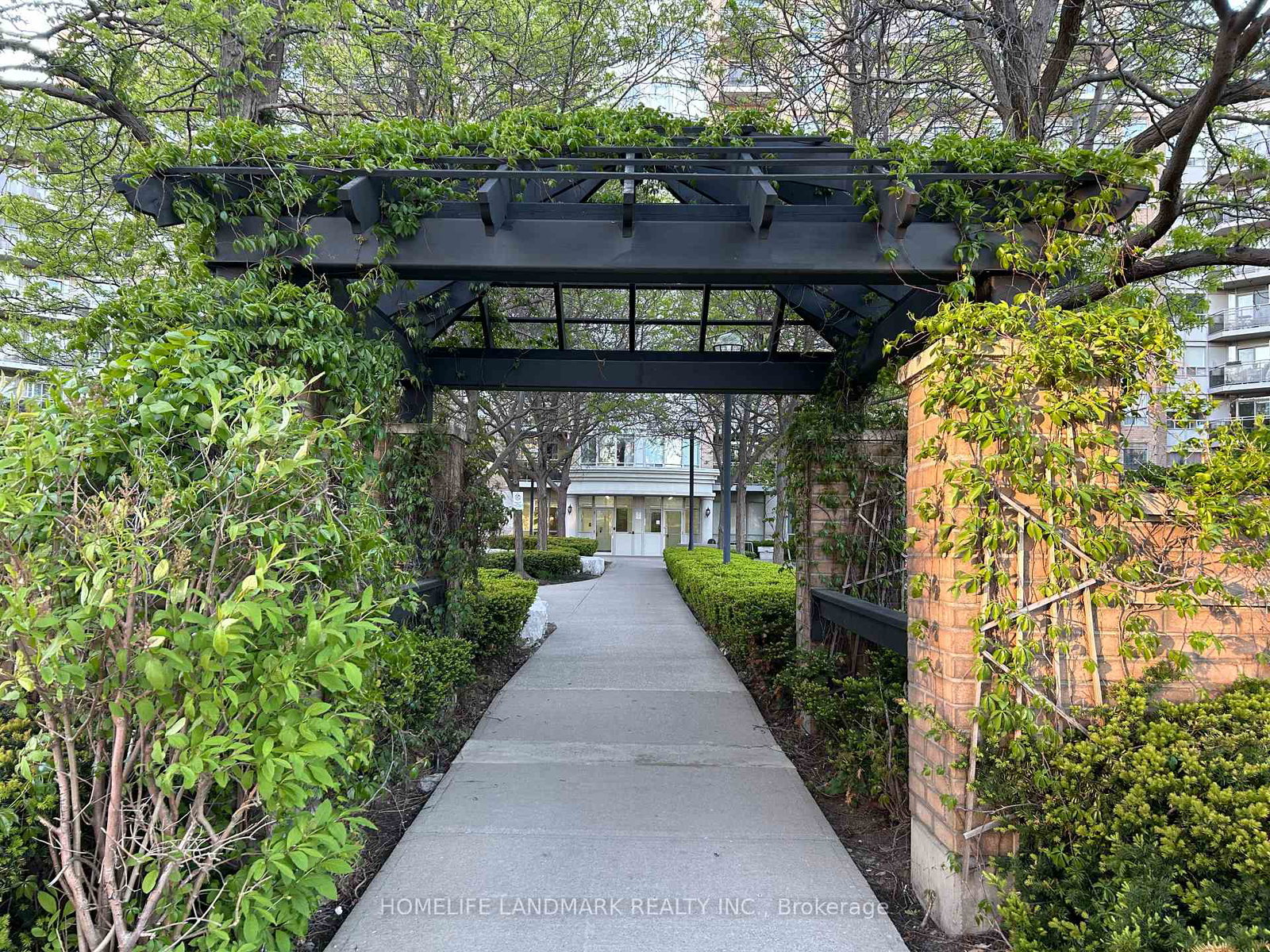 650-lawrence-avenue-w-w-toronto-ontario-c12323283
