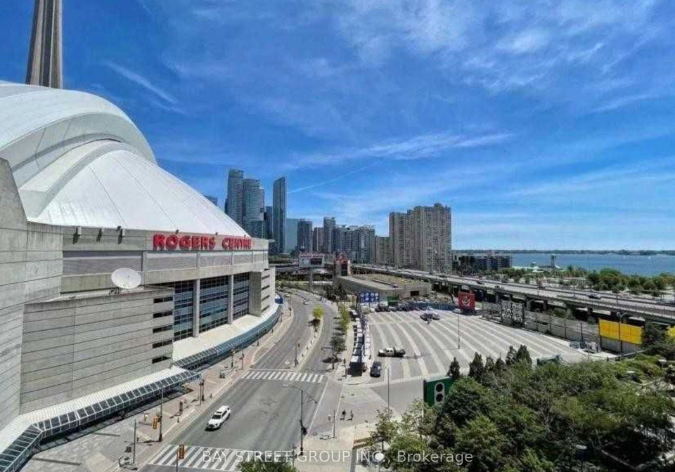 3-navy-wharf-court-toronto-ontario-c12323325