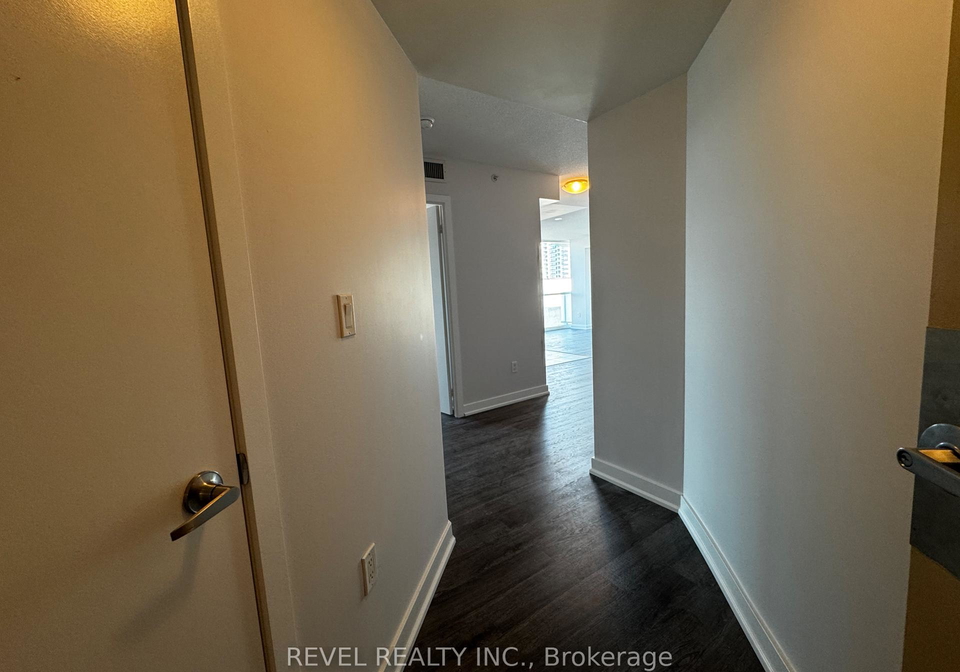 5740-yonge-street-toronto-ontario-c12323331