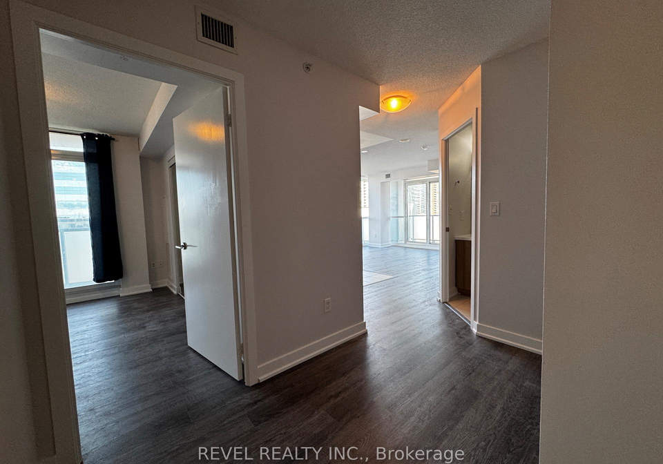5740-yonge-street-toronto-ontario-c12323331
