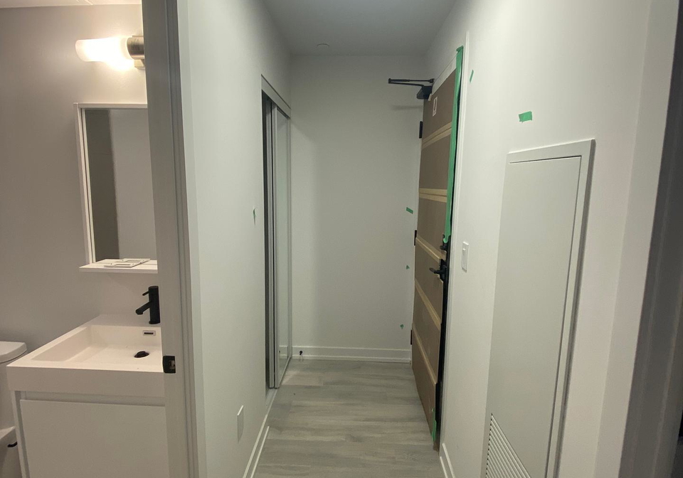 2-augusta-avenue-toronto-ontario-c12323393