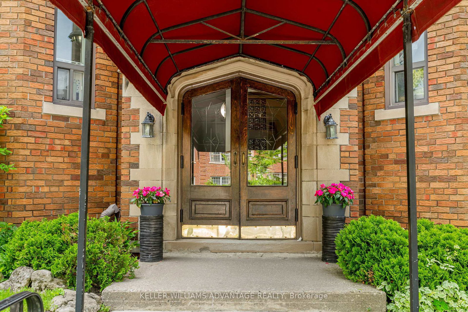 1646-bathurst-street-toronto-ontario-c12323567