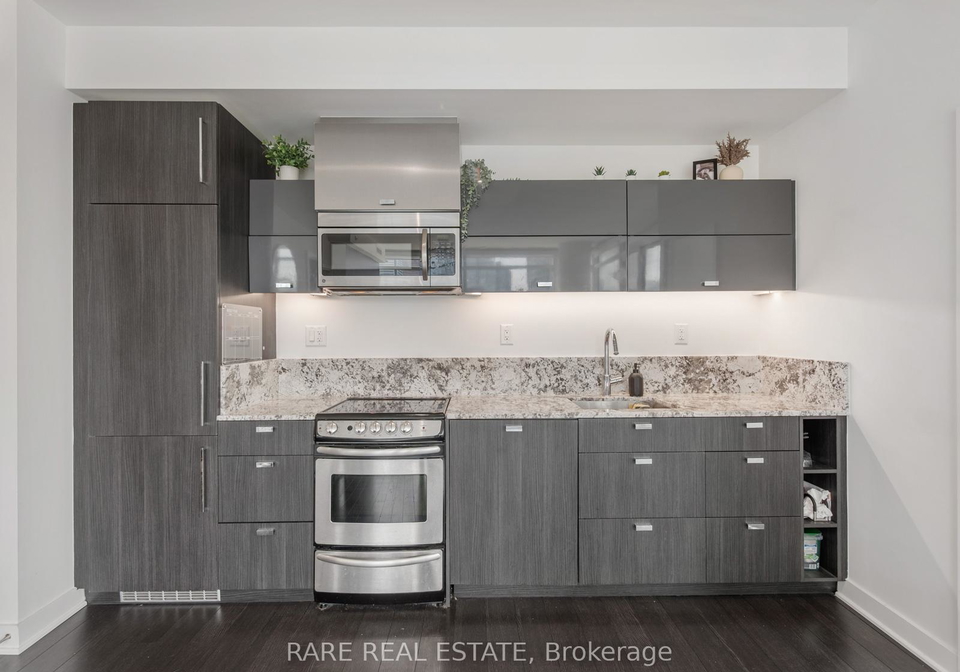290-adelaide-street-w-w-toronto-ontario-c12323693