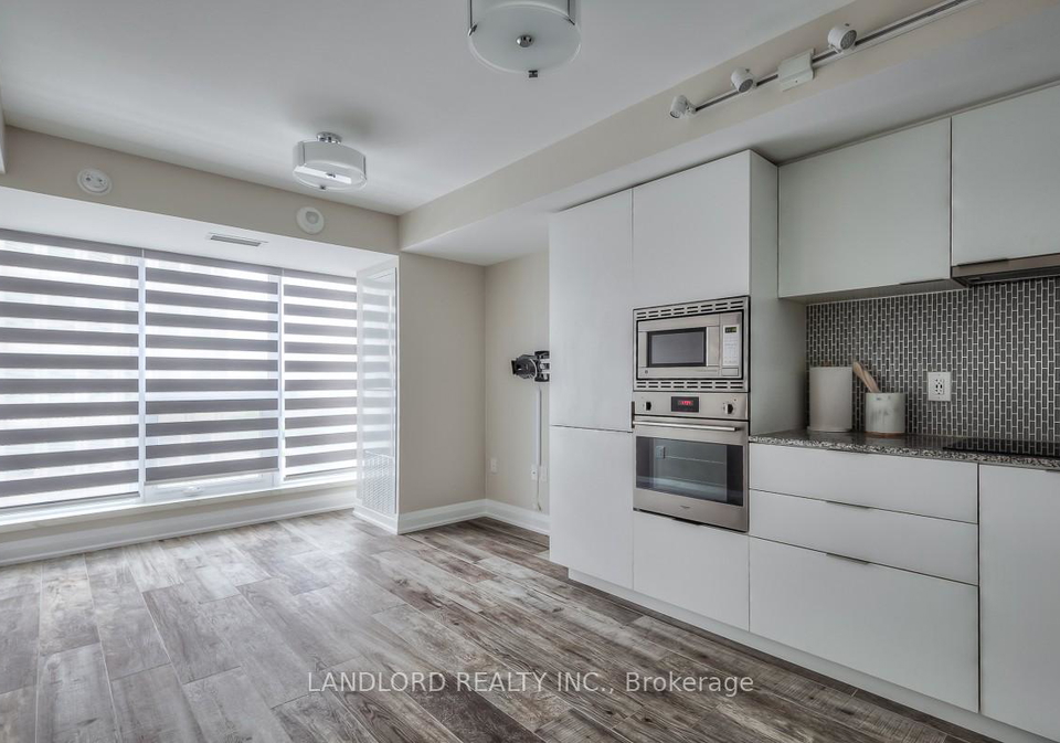 955-bay-street-toronto-ontario-c12324037