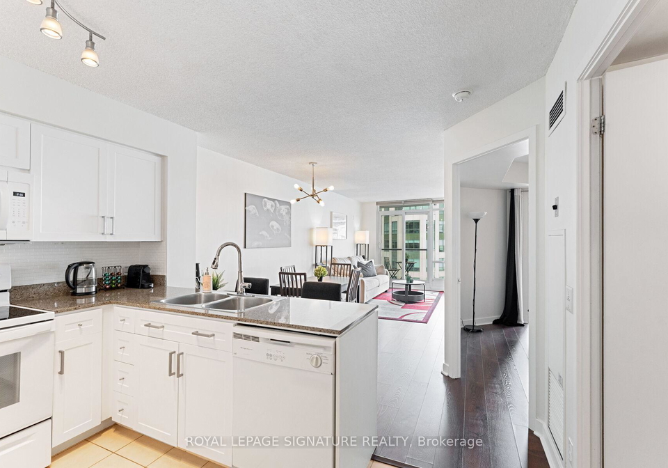 361-front-street-w-w-toronto-ontario-c12324046