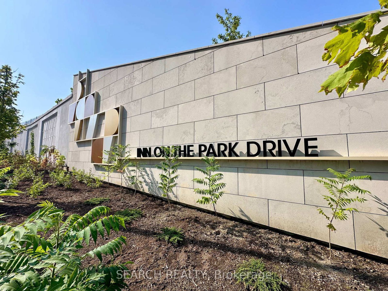 10-inn-on-the-park-drive-north-york-ontario-c12324192