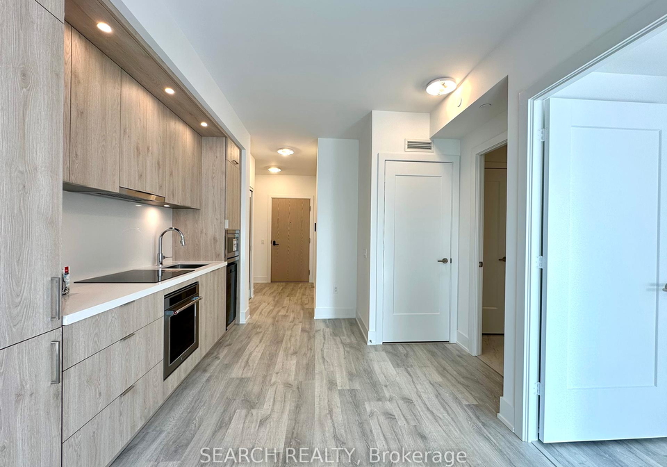 10-inn-on-the-park-drive-north-york-ontario-c12324192