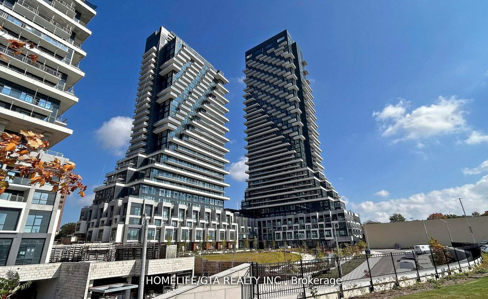 30-inn-on-the-park-drive-north-york-ontario-c12324255