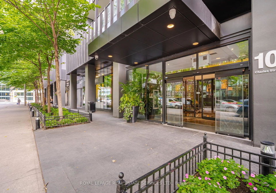 101-charles-street-e-e-toronto-ontario-c12324305