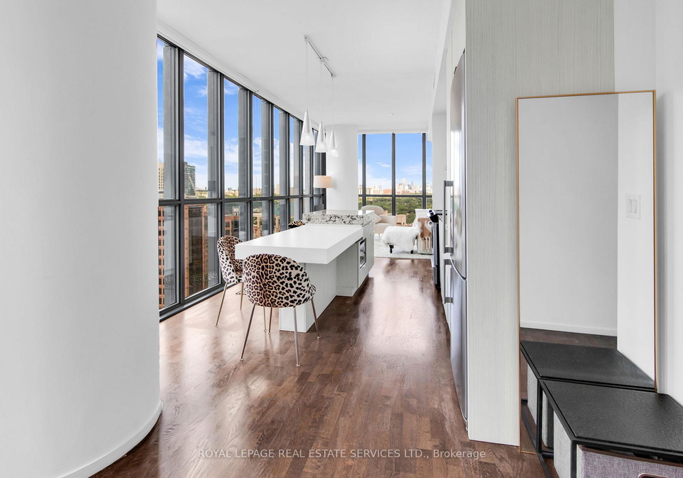 101-charles-street-e-e-toronto-ontario-c12324305