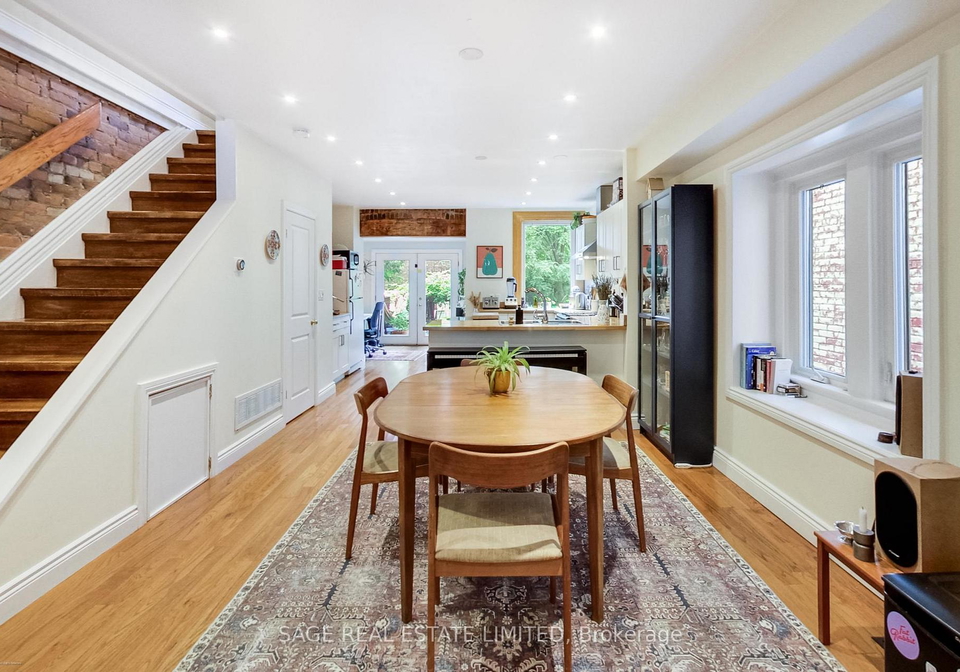 17-wyndham-street-toronto-ontario-c12324396