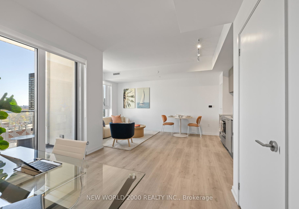 101-roehampton-avenue-toronto-ontario-c12324535