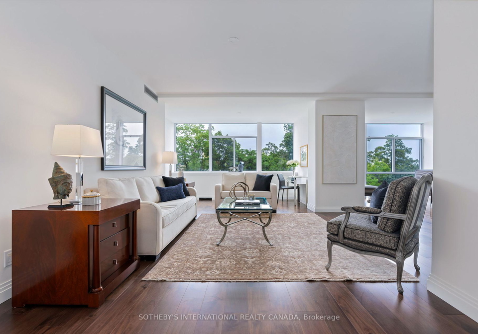 1-benvenuto-place-toronto-ontario-c12324657