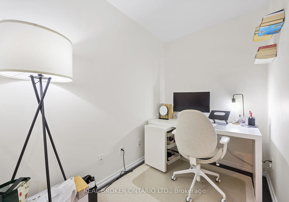 197-yonge-street-toronto-ontario-c12324701