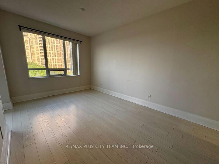 100-harrison-garden-boulevard-north-york-ontario-c12324727