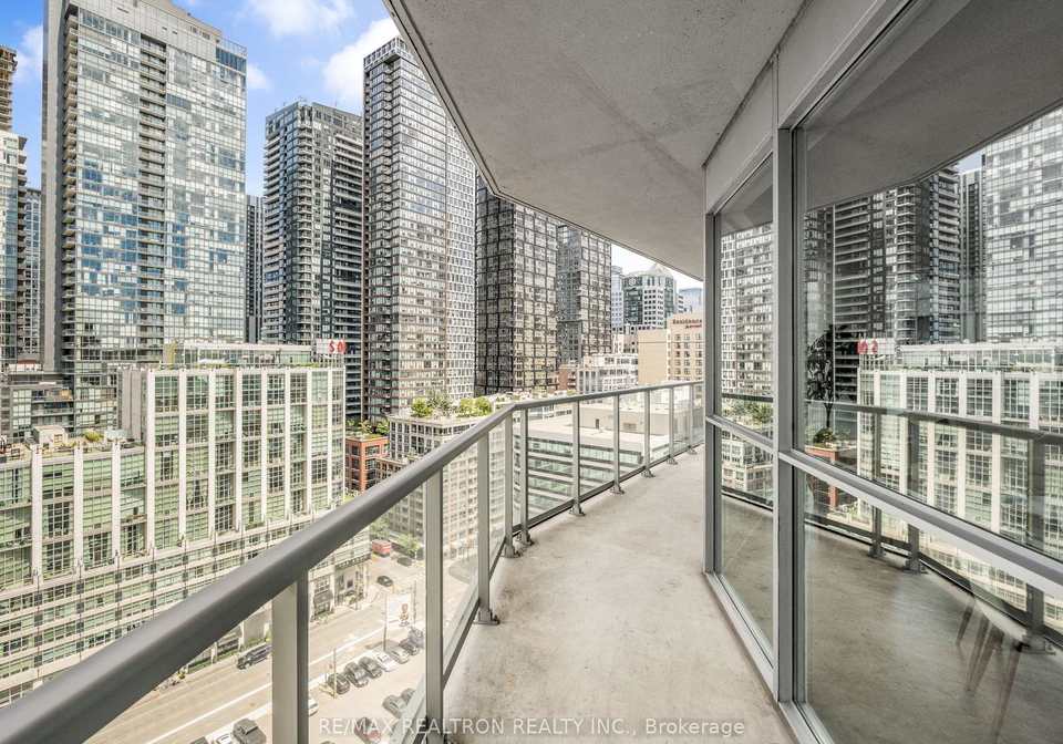 352-front-street-w-w-toronto-ontario-c12325058