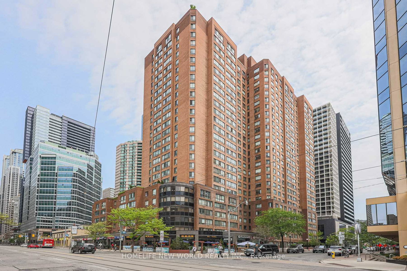 633-bay-street-toronto-ontario-c12325199