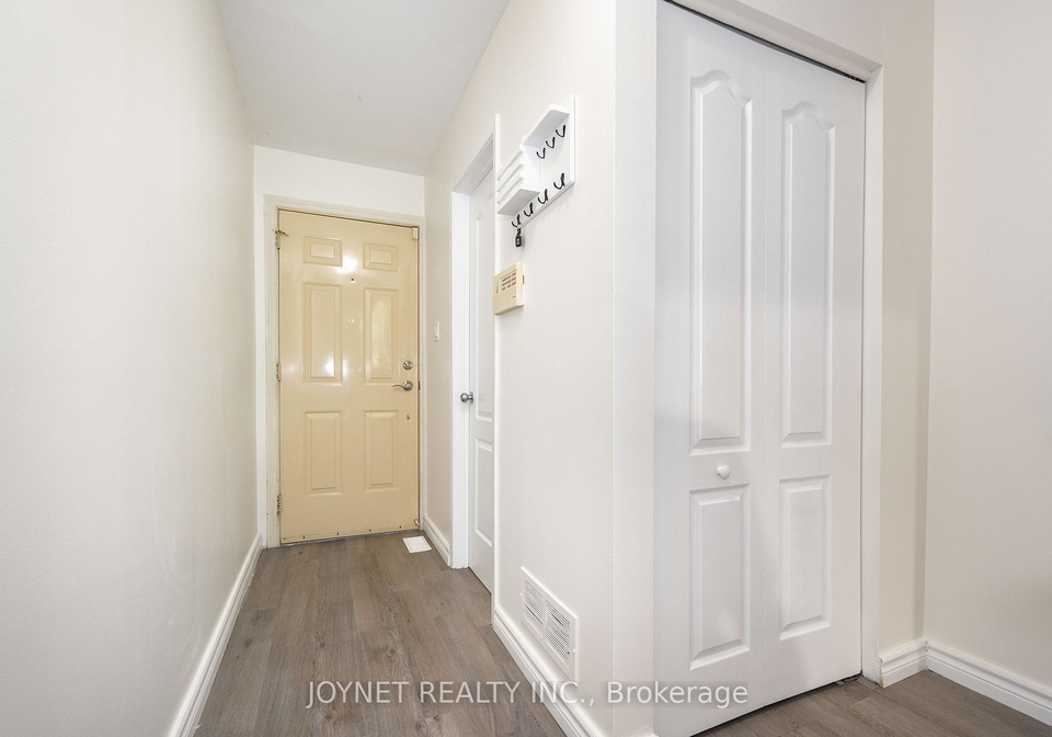 24-wild-briarway-na-north-york-ontario-c12325222