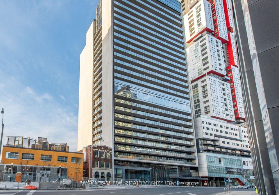 330-richmond-street-w-w-toronto-ontario-c12325232