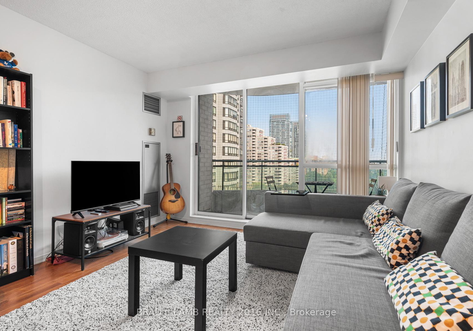 8-pemberton-avenue-north-york-ontario-c12325337