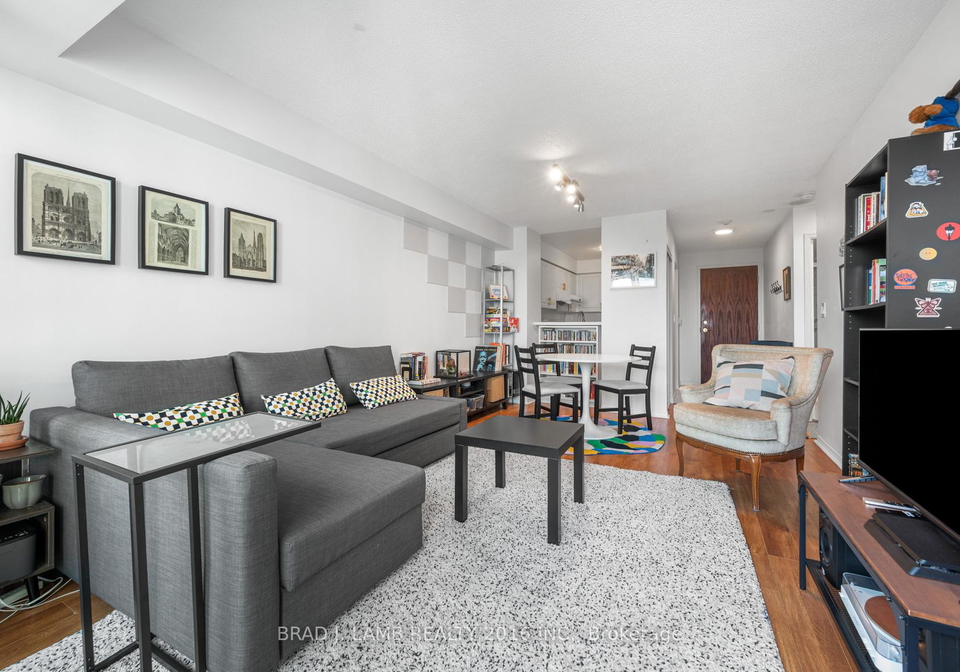 8-pemberton-avenue-north-york-ontario-c12325337