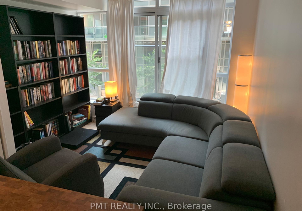 21-nelson-street-toronto-ontario-c12325435