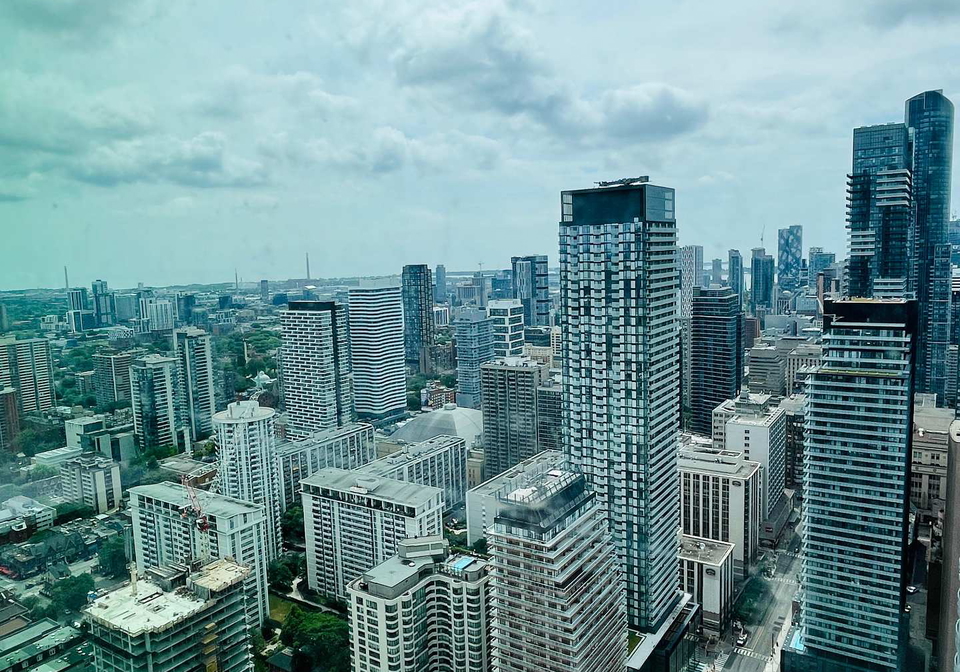 8-wellesley-street-w-w-toronto-ontario-c12325437