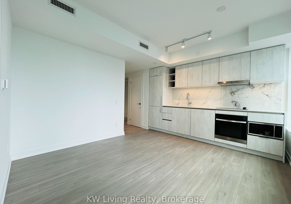 8-wellesley-street-w-w-toronto-ontario-c12325437