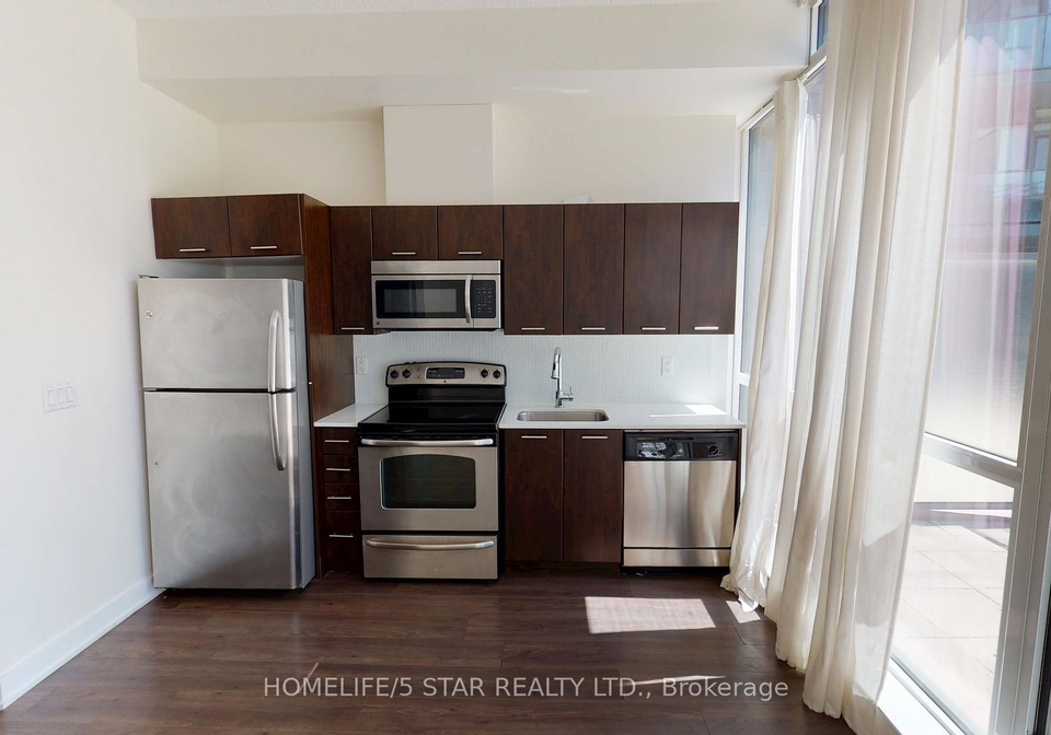 169-fort-york-boulevard-toronto-ontario-c12325653