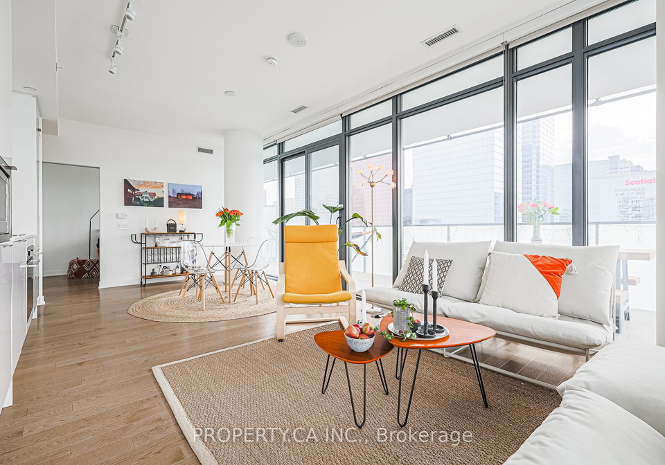 20-lombard-street-toronto-ontario-c12325698